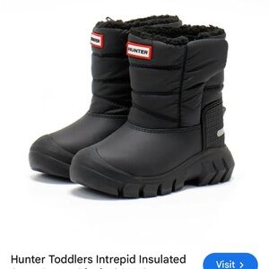 Excellent condition kids Hunter Intrepid Insulated Winter Snow Boots